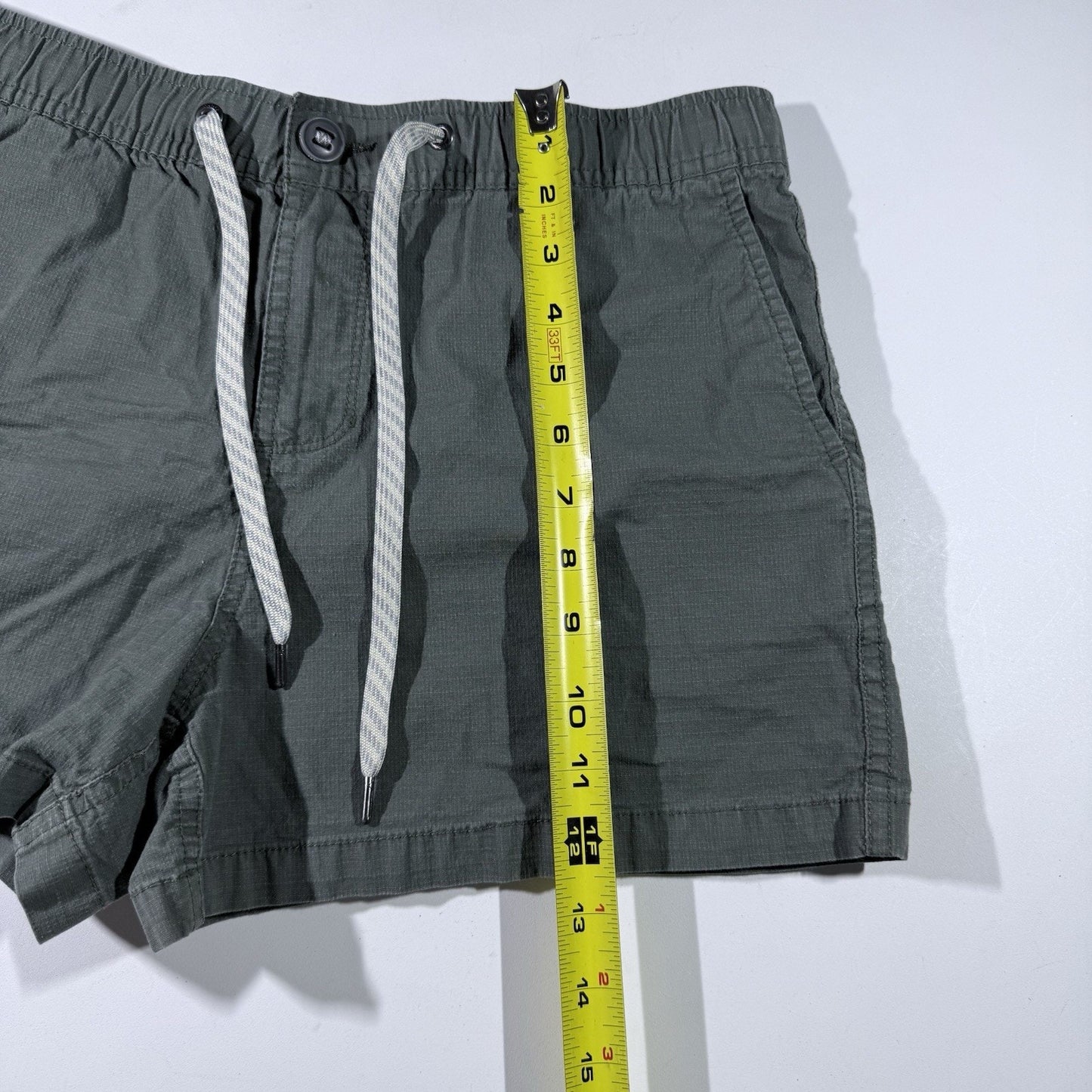 Vuori Shorts Womens large Ripstop Hiking Performance Organic Cotton Army Green