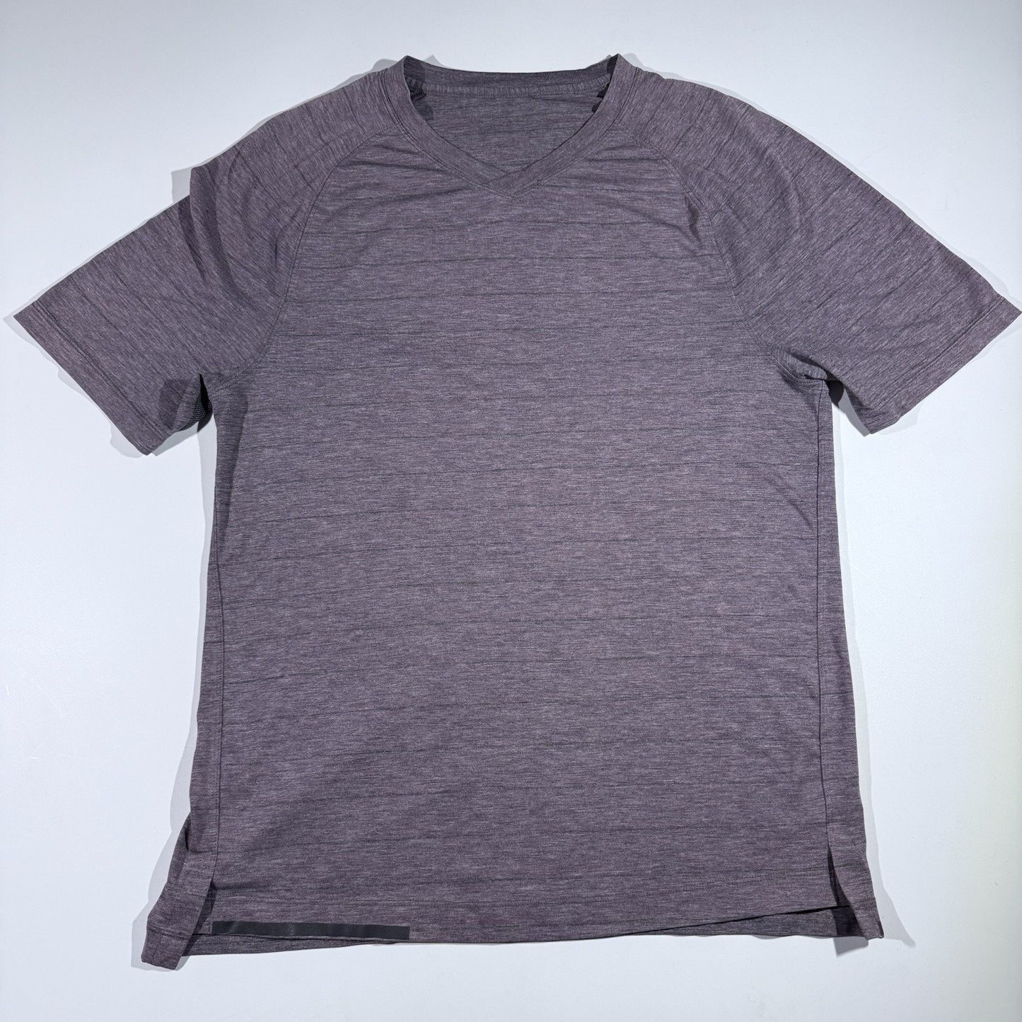 Lululemon Shirt Mens Medium Stripe V Neck Athletic Tee Lightweight Purple Gray