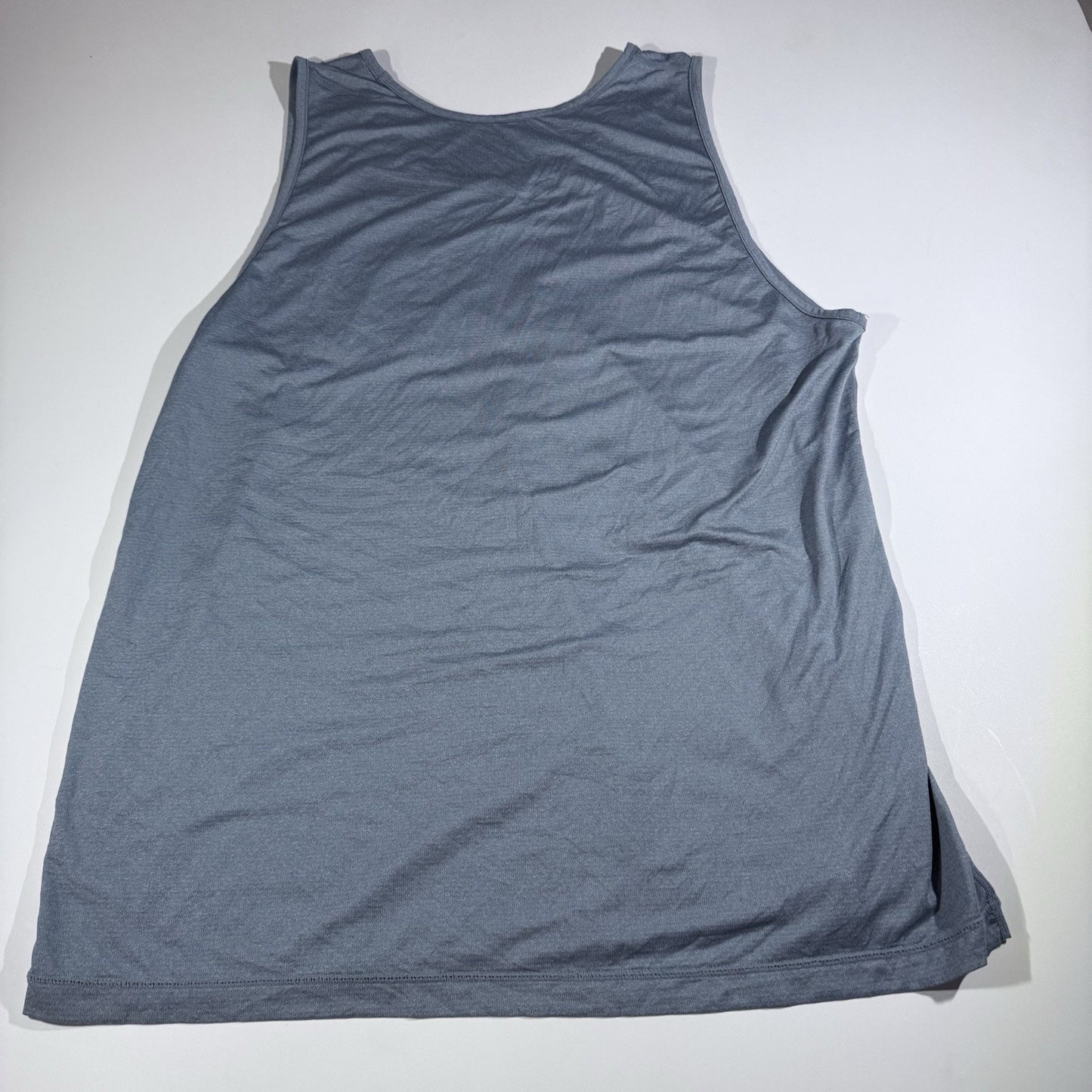 Vuori Men’s Tank Top 2XL Lot of 2 Blue Gray Pocket Sleeveless Athletic Casual