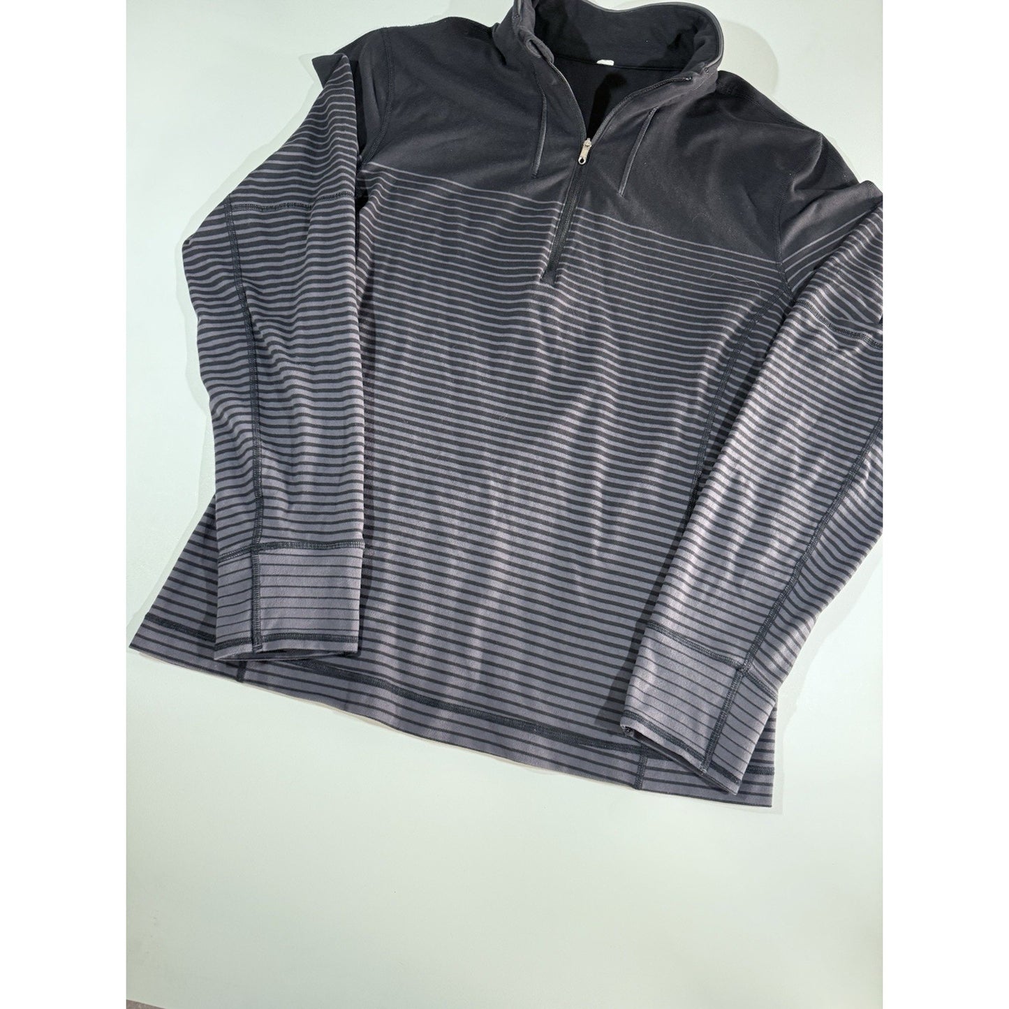Lululemon Sweat Session 1/2 Zip Mens Large Black Gray Ombré Stripes Performance