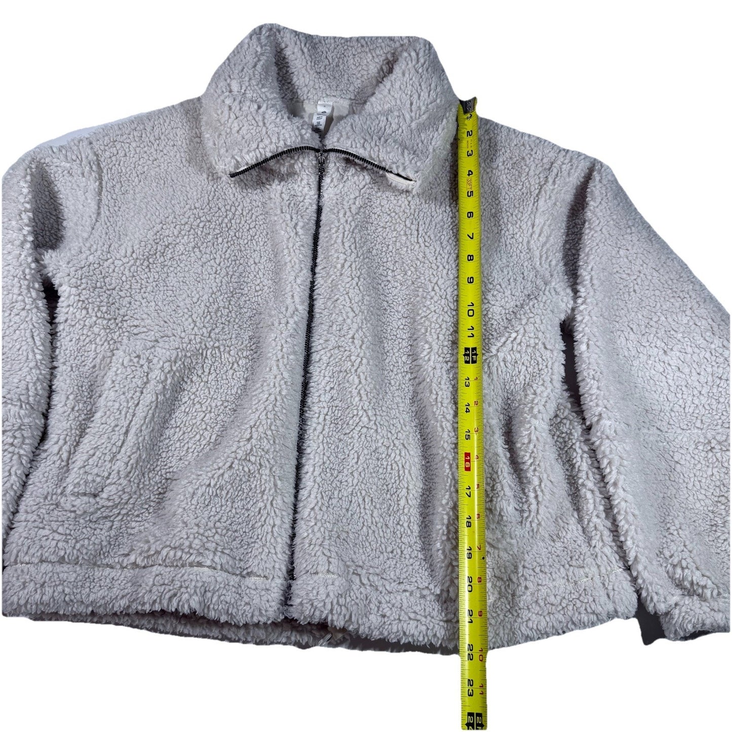 Lululemon Women’s White Sherpa Fleece Zip Jacket Size 6 Cozy Lined Logo