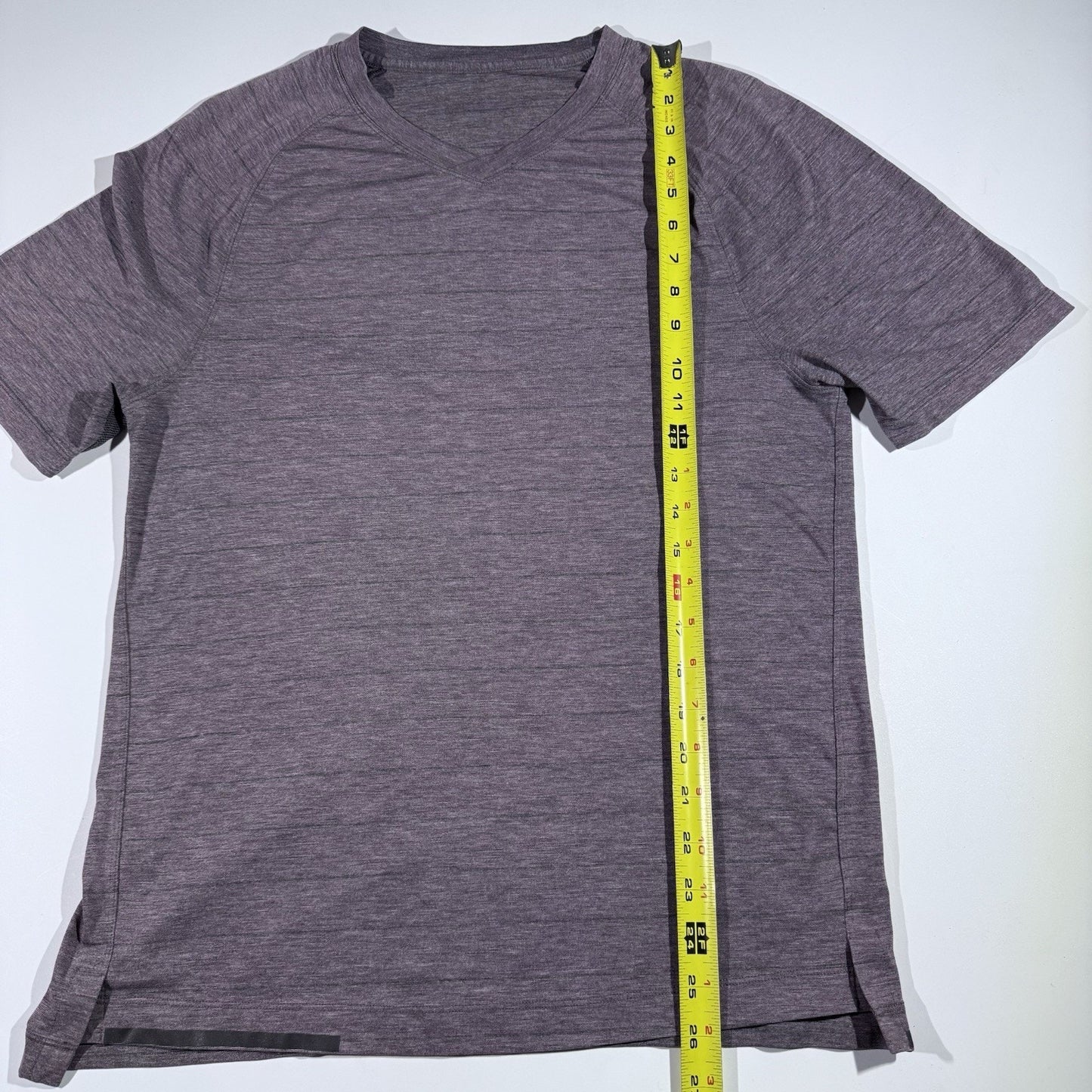 Lululemon Shirt Mens Medium Stripe V Neck Athletic Tee Lightweight Purple Gray