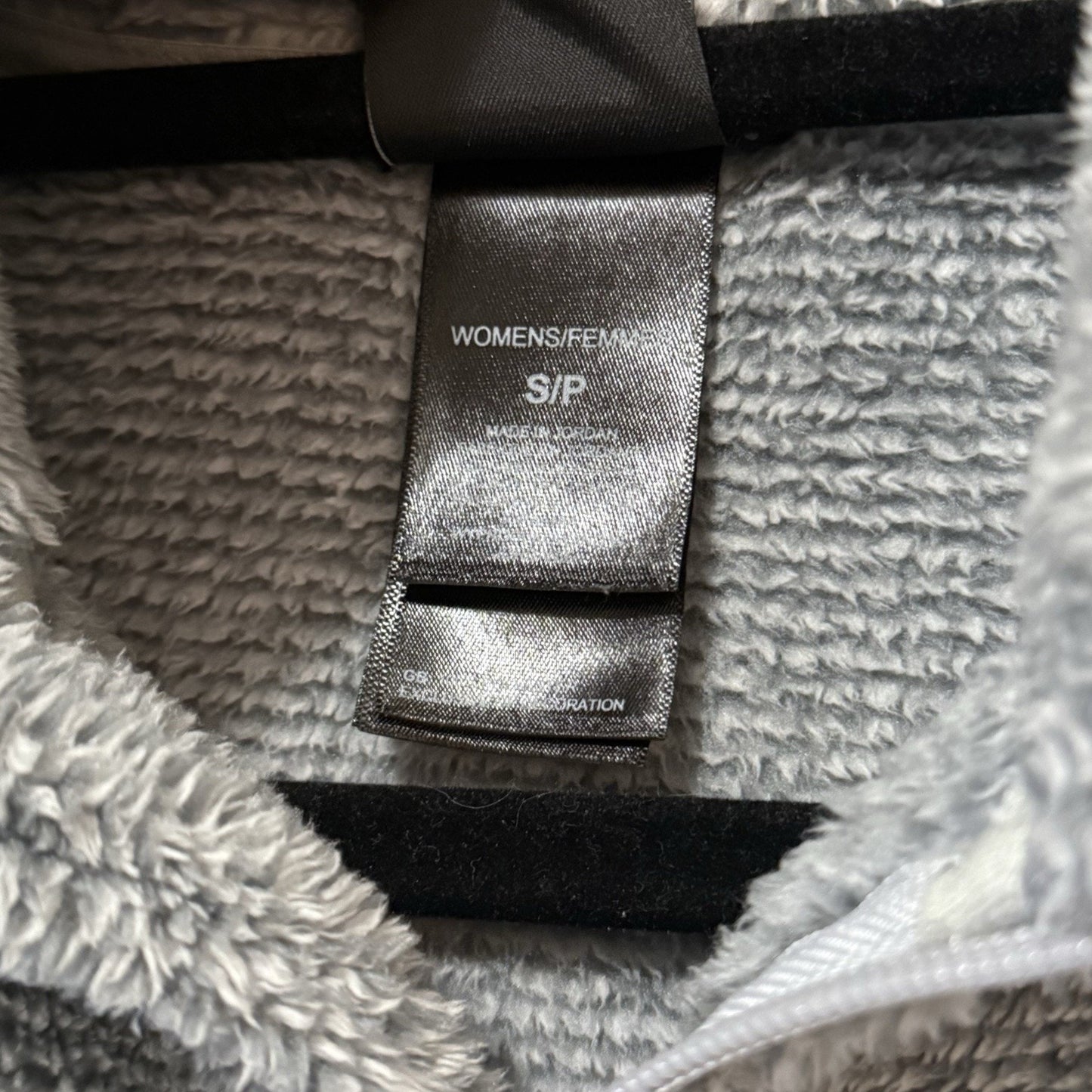 The North Face Osito Jacket Womens Sz Small Gray Fuzzy High Pile Fleece Full Zip