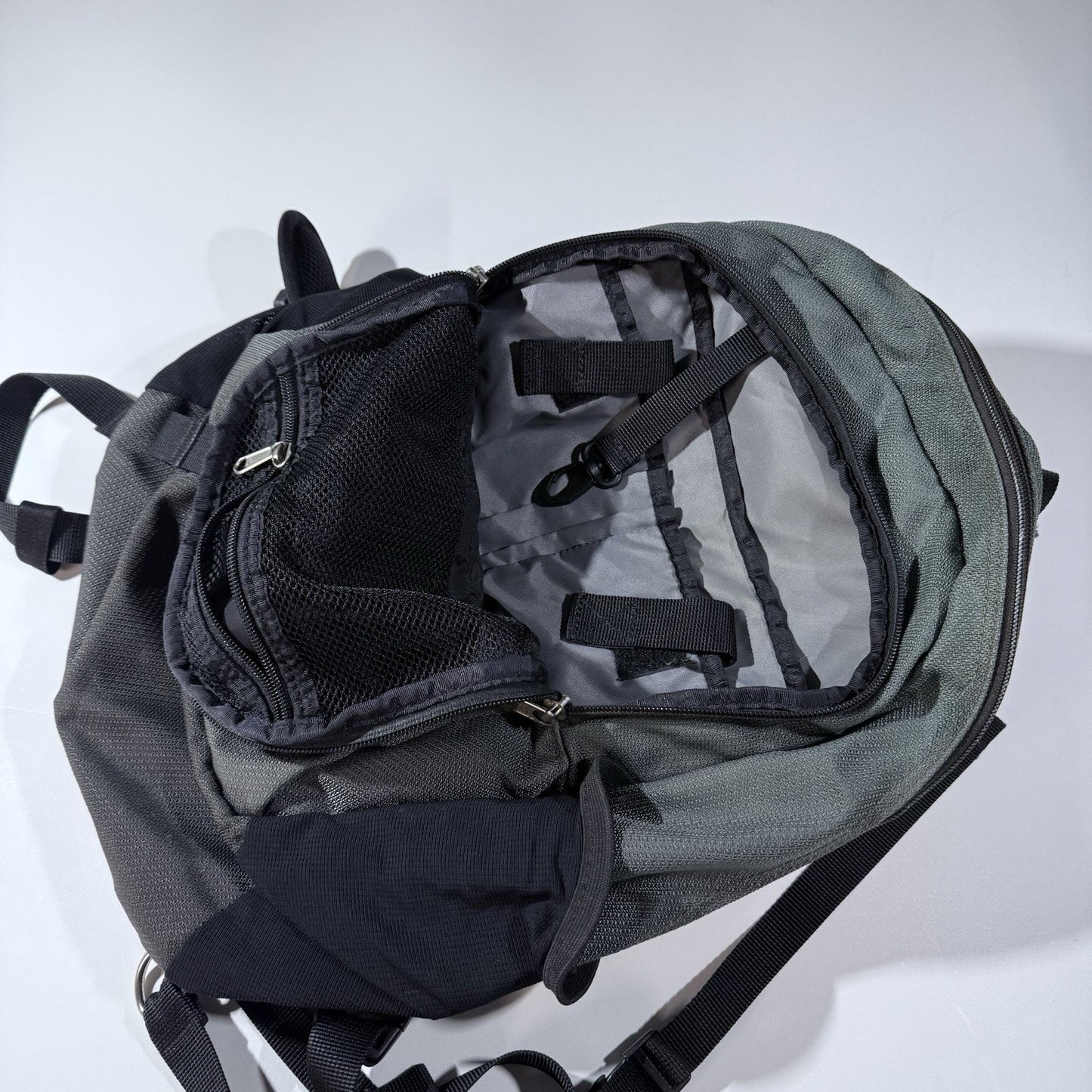 REI Backpack Hiking Daypack Outdoor Camping Travel Gear Green Black
