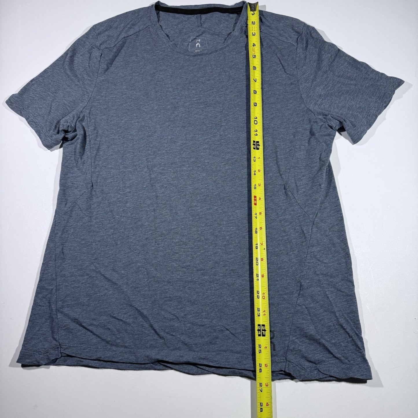 On Cloud Focus T Shirt Men’s Size Medium Blue Performance Athletic Running