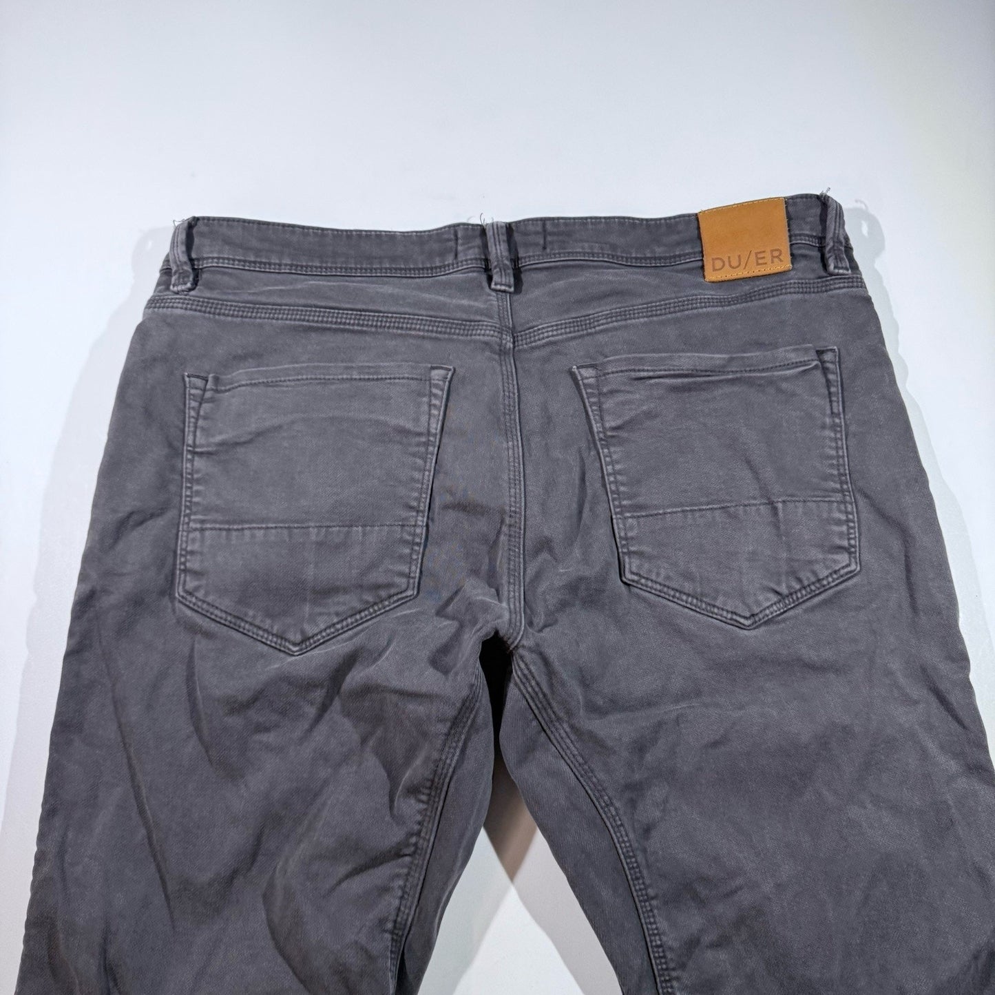 DUER Pants Mens 36x30 Gray N2X Slim Fit No Sweat Stretch Performance Chino