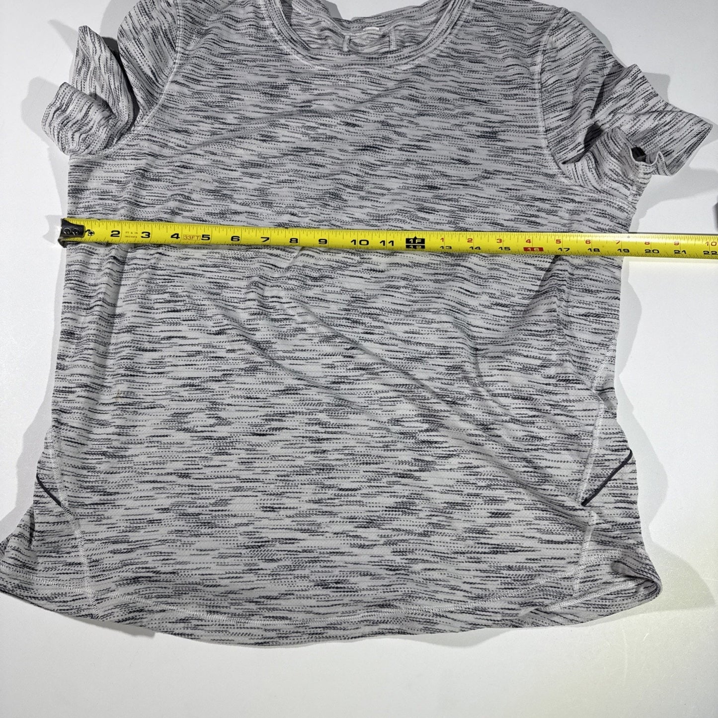 Lululemon Swiftly Tech Short Sleeve 2.0 Gray Heather Seamless Running Shirt Sz 6