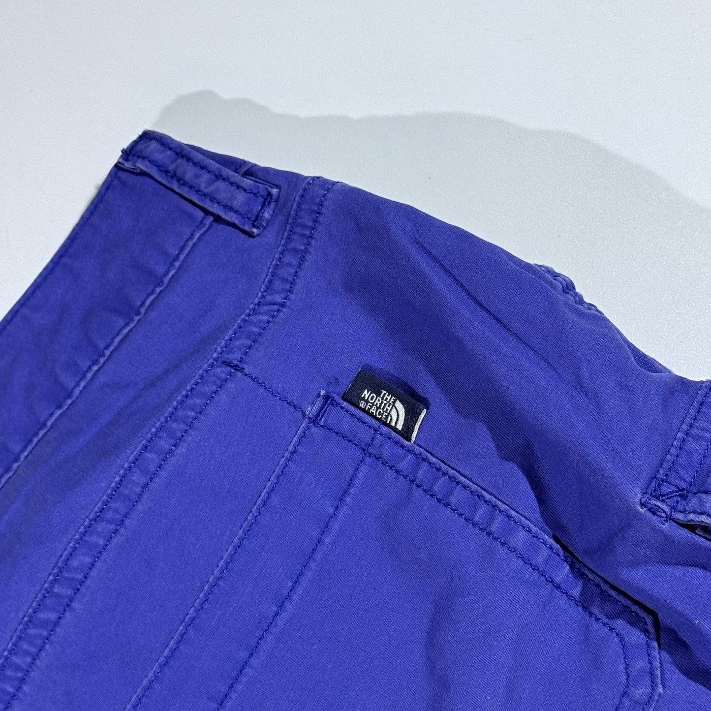 The North Face Paramount Cargo Shorts Womens 10 Purple Hiking Outdoor Nylon