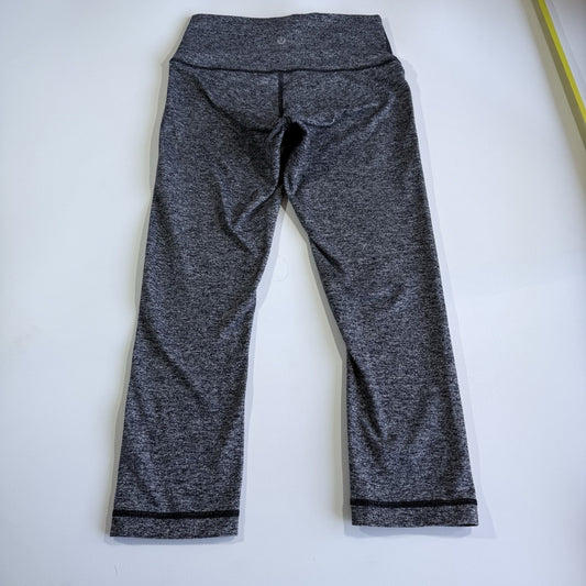Lululemon Wunder Under Leggings in Daisy Dust Print Gray Size 6 Athletic Workout Womens