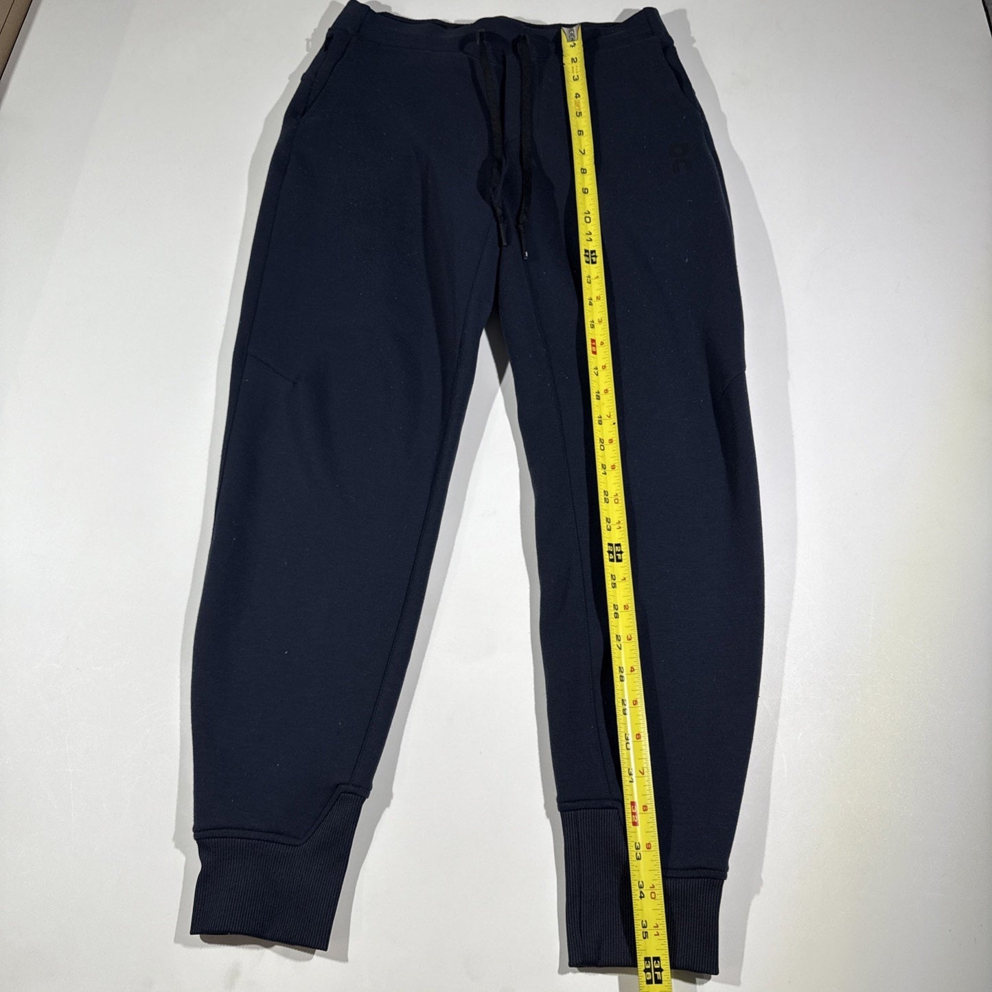 On Running Men’s Sweat Pants Small Navy Blue Athletic Joggers Swiss Engineering