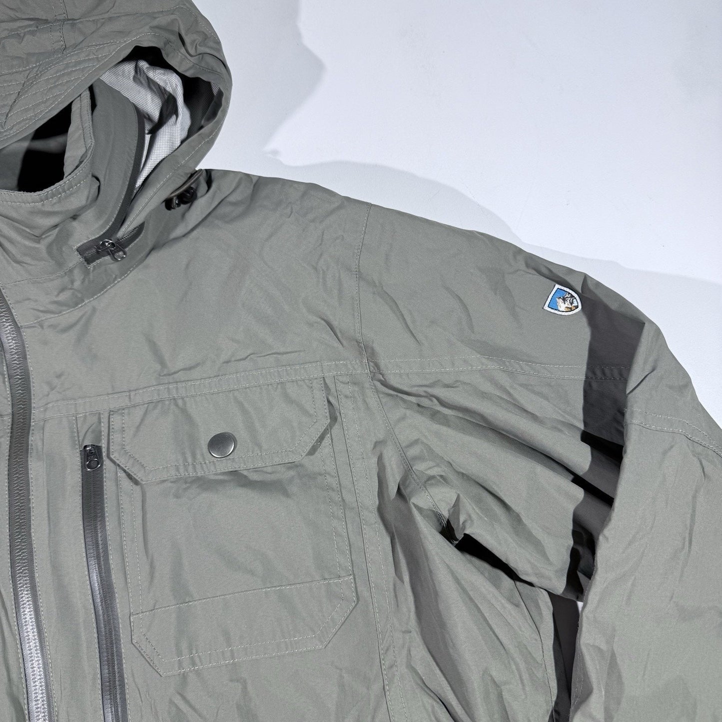 KUHL Saboteur Jacket Men’s Medium Gray Softshell Hooded Water-Resistant