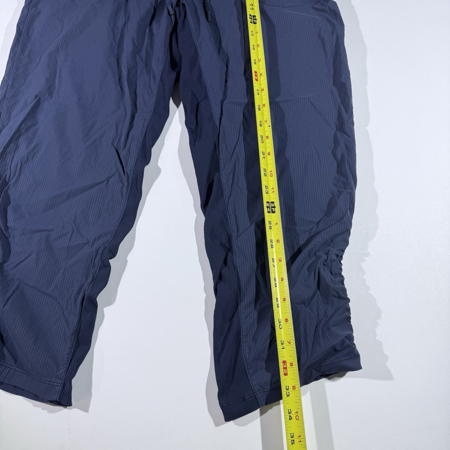Lululemon Dance Studio Crop Pants Capri Women’s 10 Navy LW6BJBS Ripstop