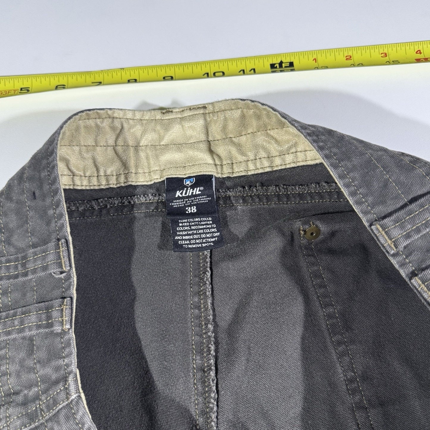 KÜHL Radikl Shorts Men’s 38 Gray Cotton Blend Outdoor Hiking Style 5216