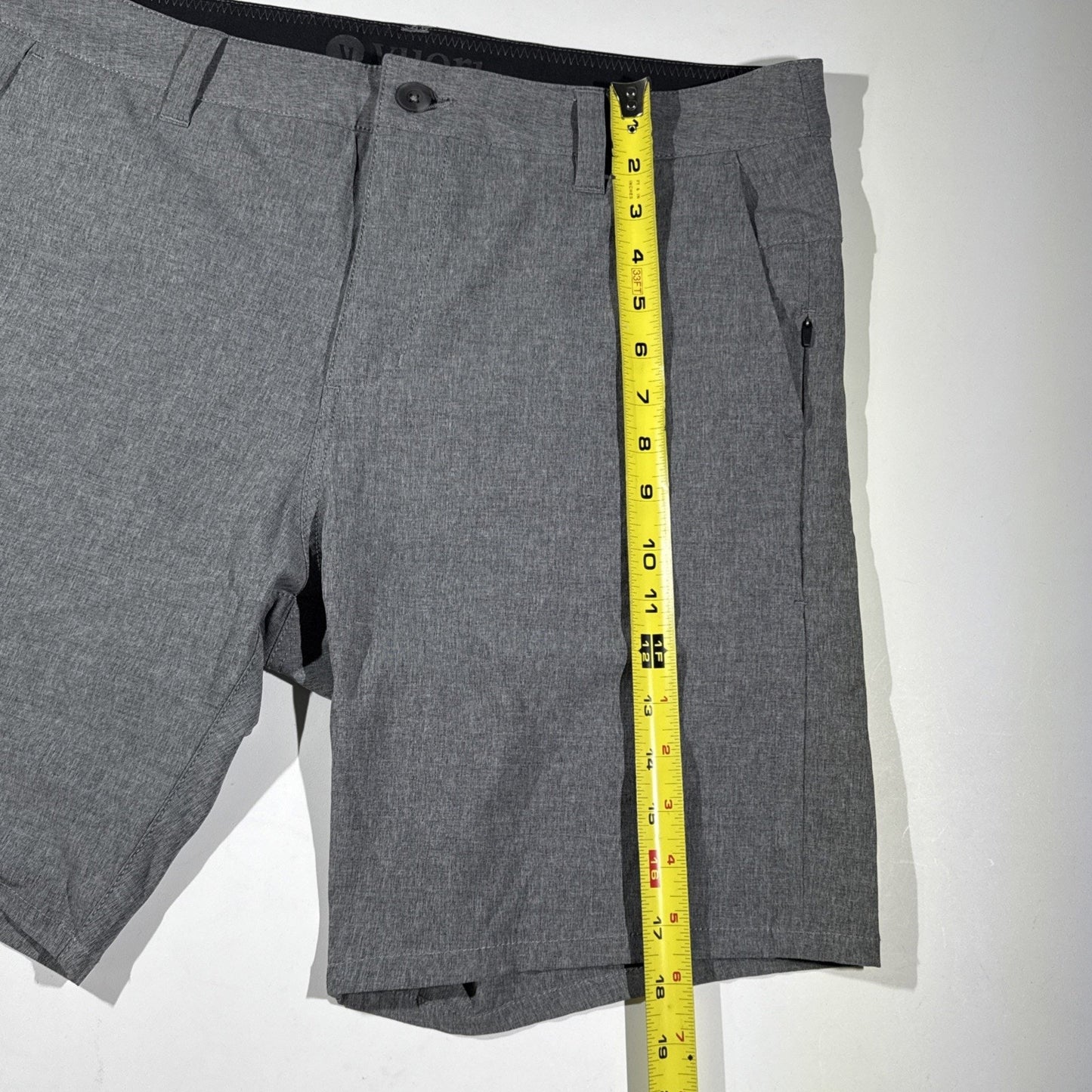 Vuori Aim Performance Chino Shorts Men Size 33 Lt Gray Stretch Sport Golf V368