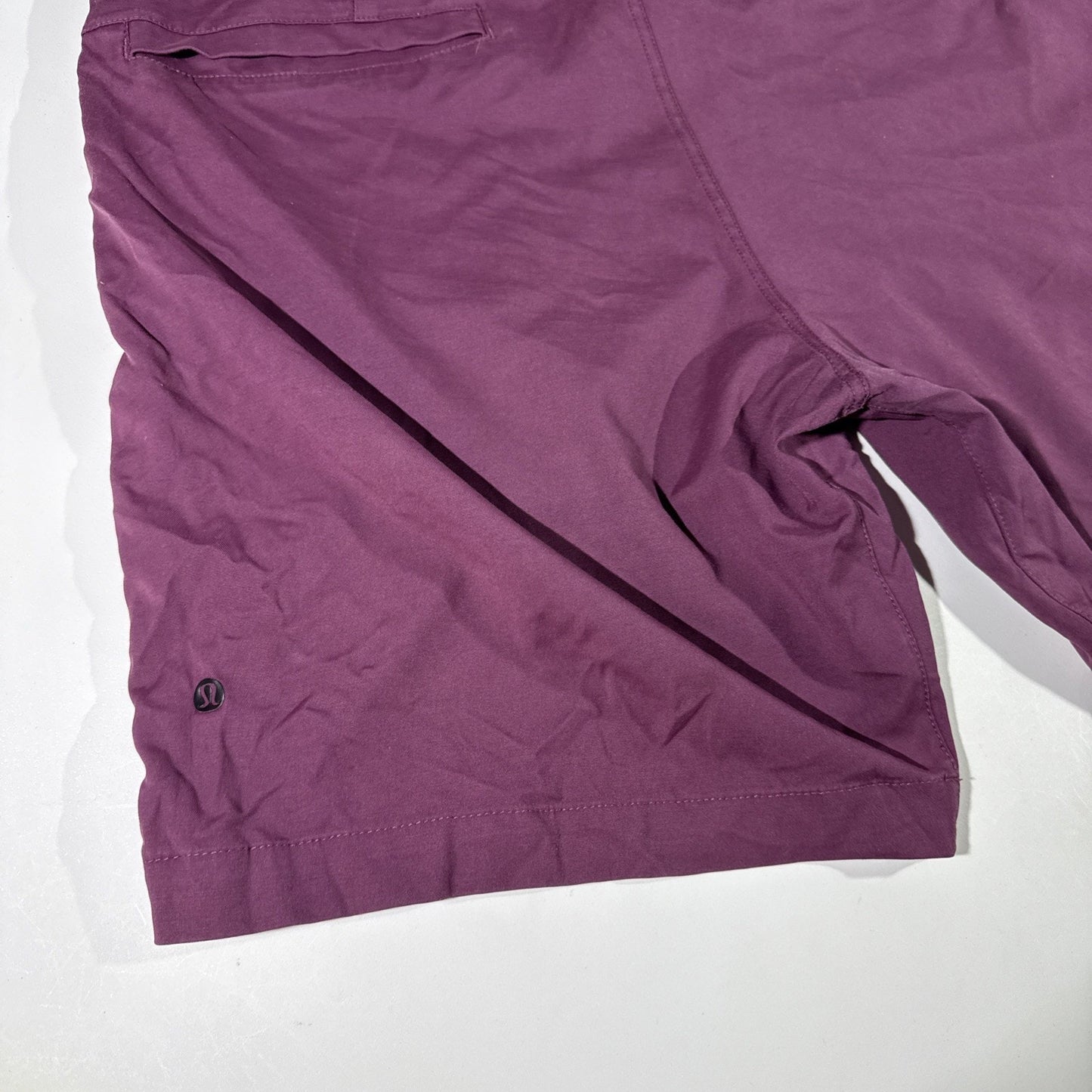 Lululemon Men’s Commission Shorts Size 38 Purple ABC Stretch Casual Chino