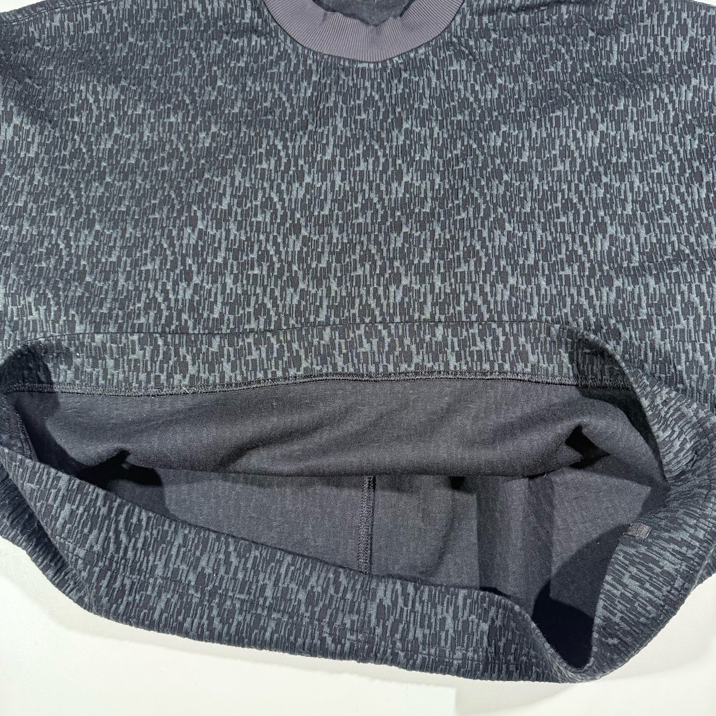 Lululemon Women’s Size 8 Textured Jacquard Crewneck Pullover Black/Obsidian