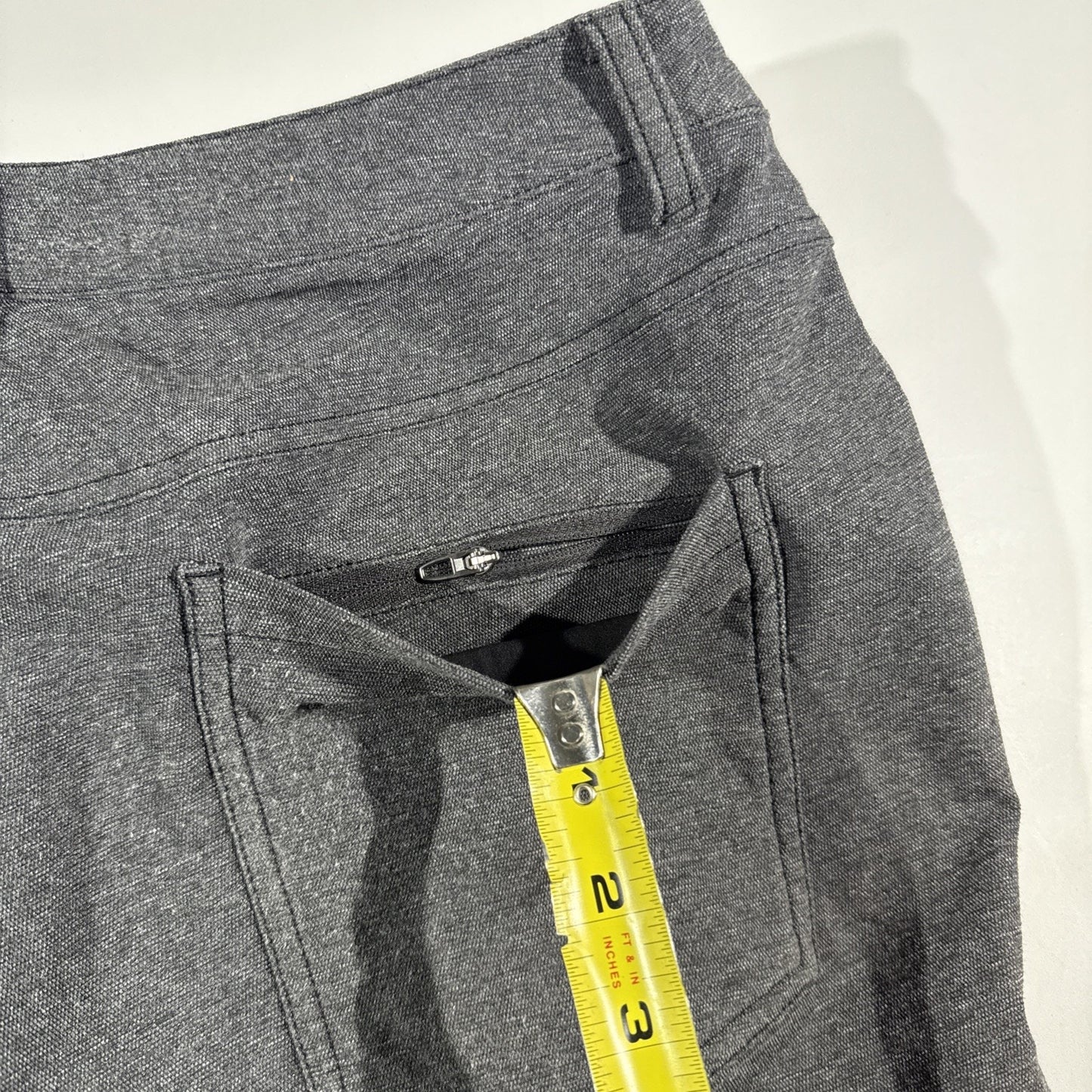 Lululemon ABC Pants Men 33X31 Grey Chino Golf Slim Leg Preppy Office