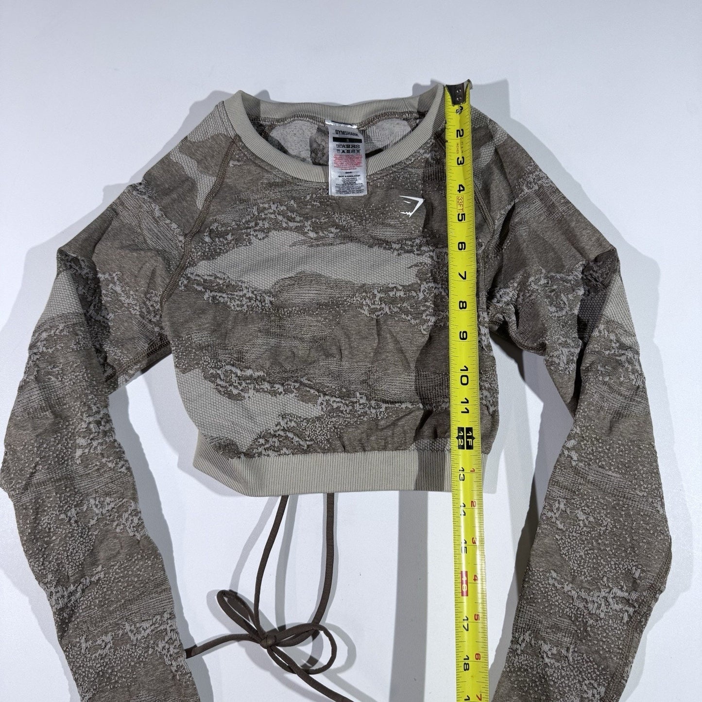 Gymshark Adapt Camo Seamless Lace Back Long Sleeve Crop Top Womens Small Taupe