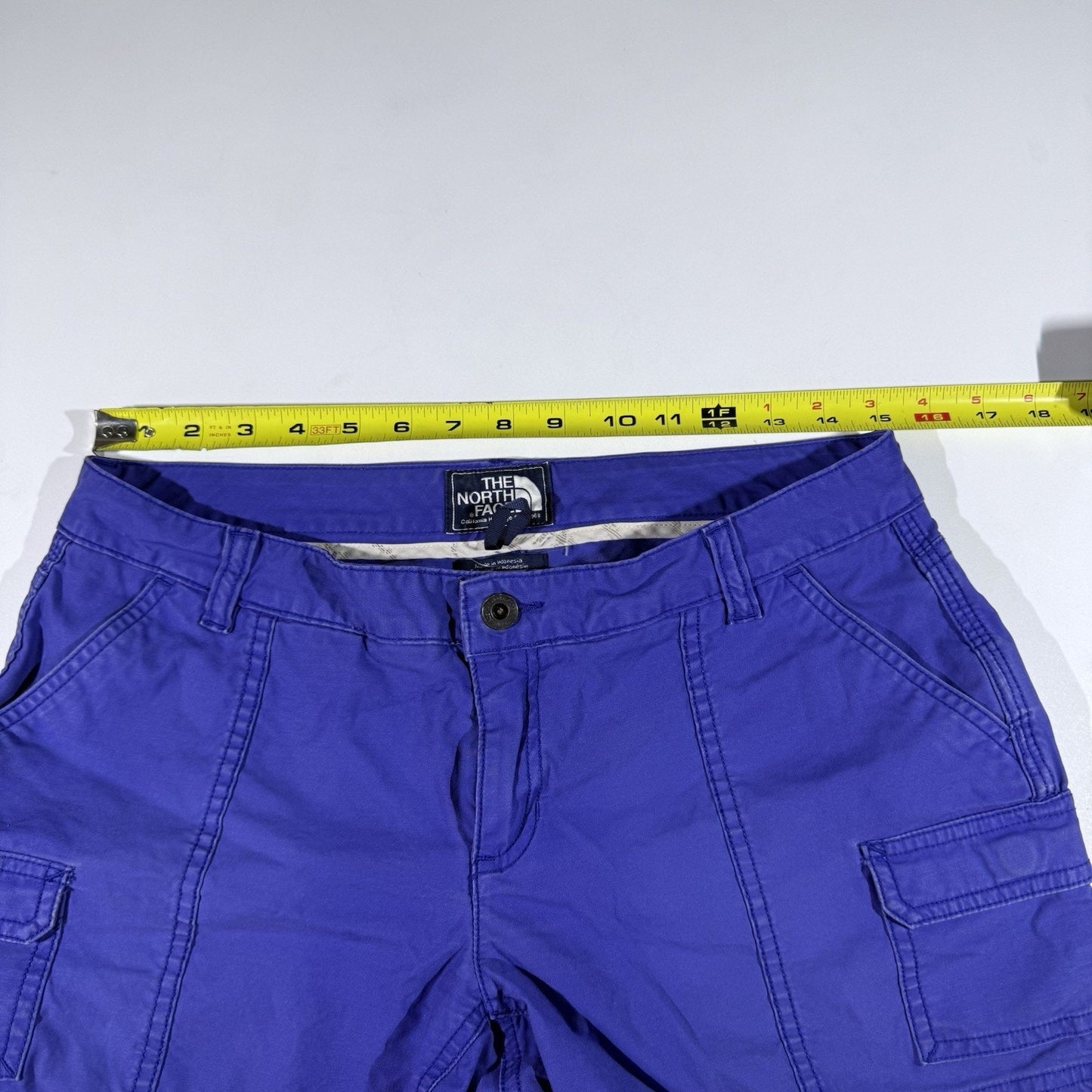 The North Face Paramount Cargo Shorts Womens 10 Purple Hiking Outdoor Nylon