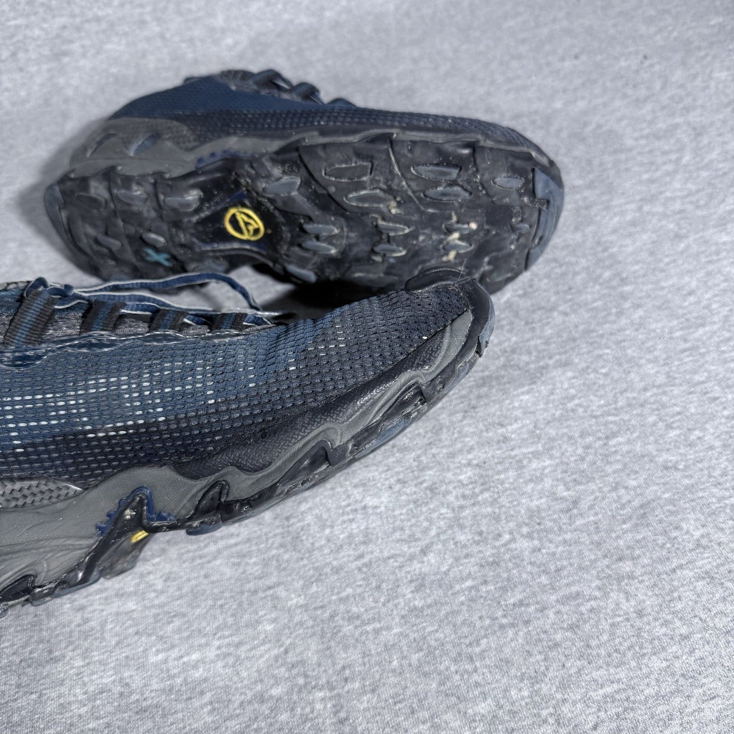 La Sportiva Wildcat Men's Trail Running Shoes, Carbon/Opal, Size US 8.5/EU 41