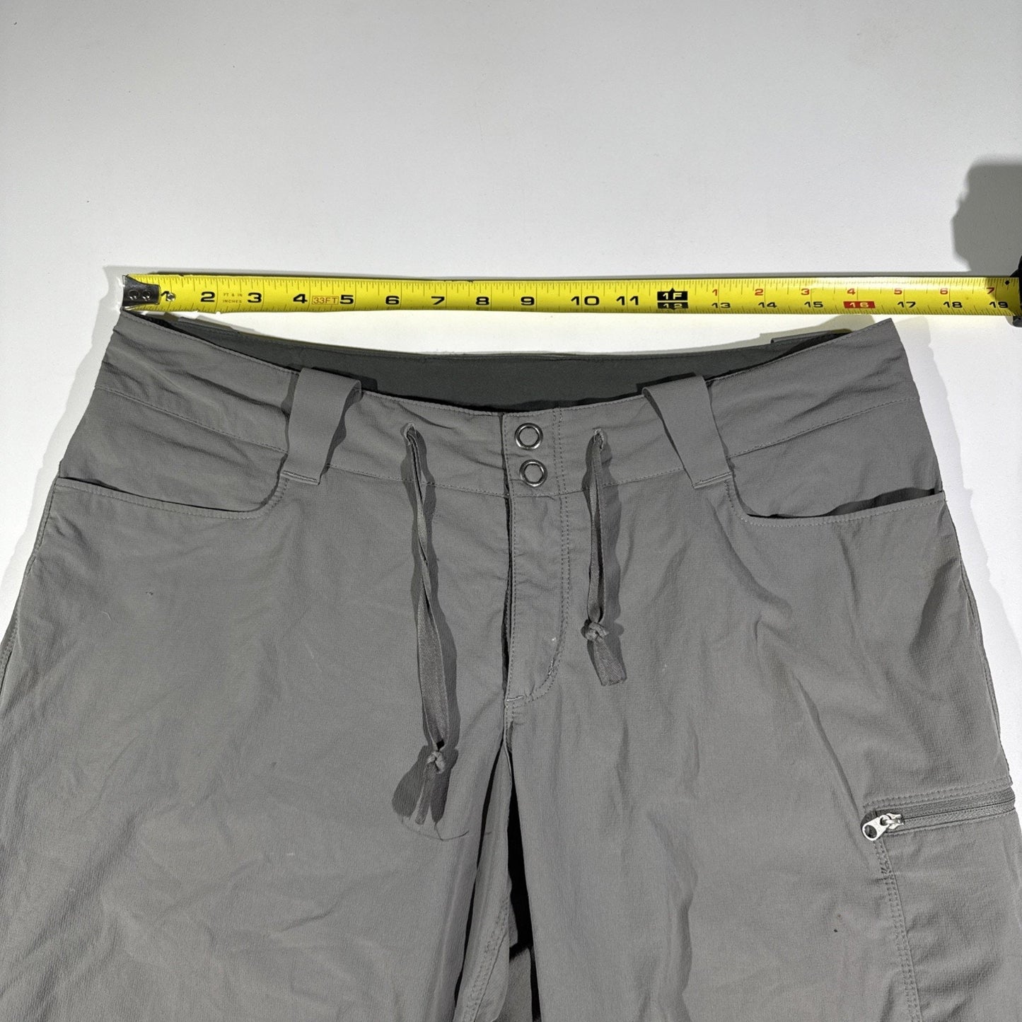 Outdoor Research Ferrosi Capri Shorts Womens Size 10 Hiking Stretch Trail 269194