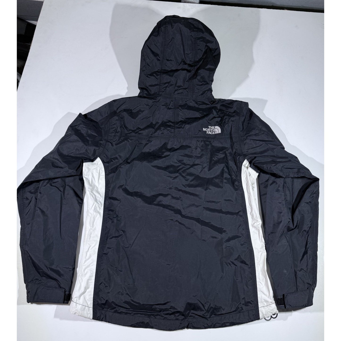 The North Face HyVent Rain Jacket Women XS Black White Hooded Waterproof Venture