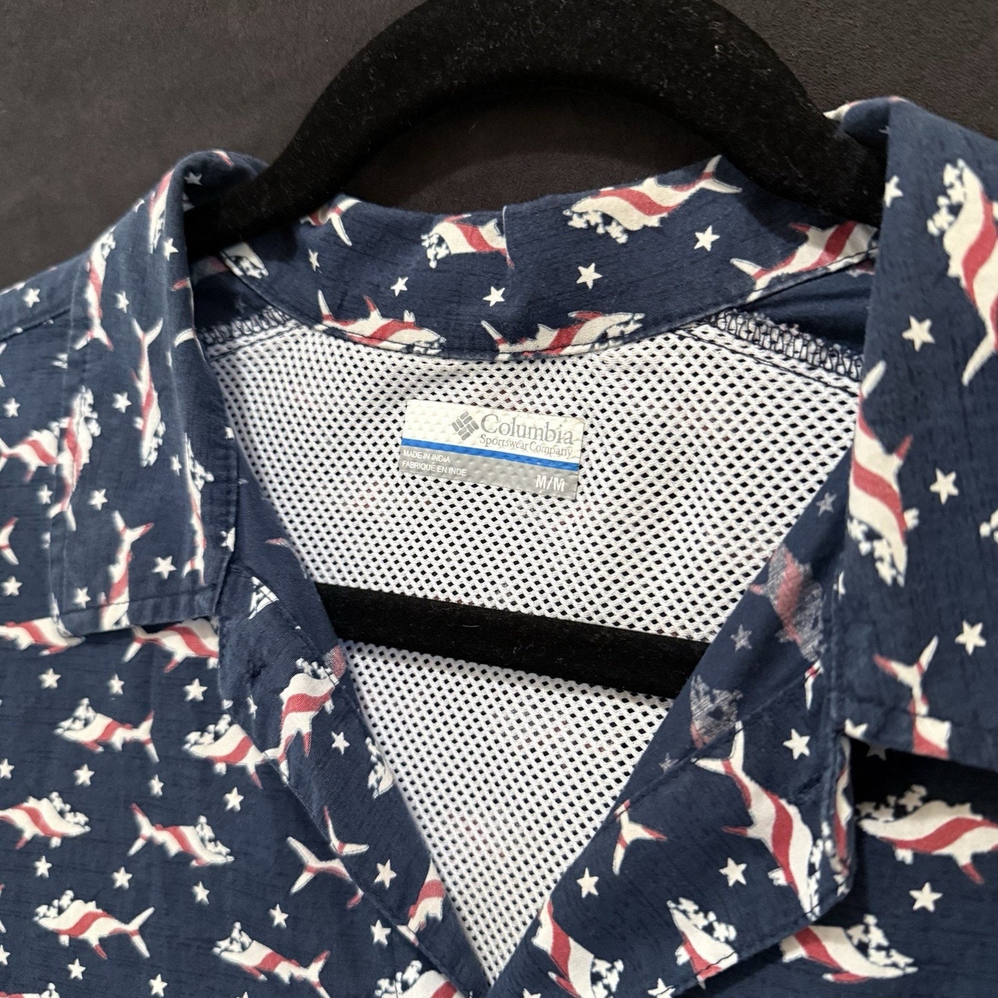 Columbia PFG Short Sleeve Fishing Shirt Blue w/Paint Tuna & Stars Men’s Large