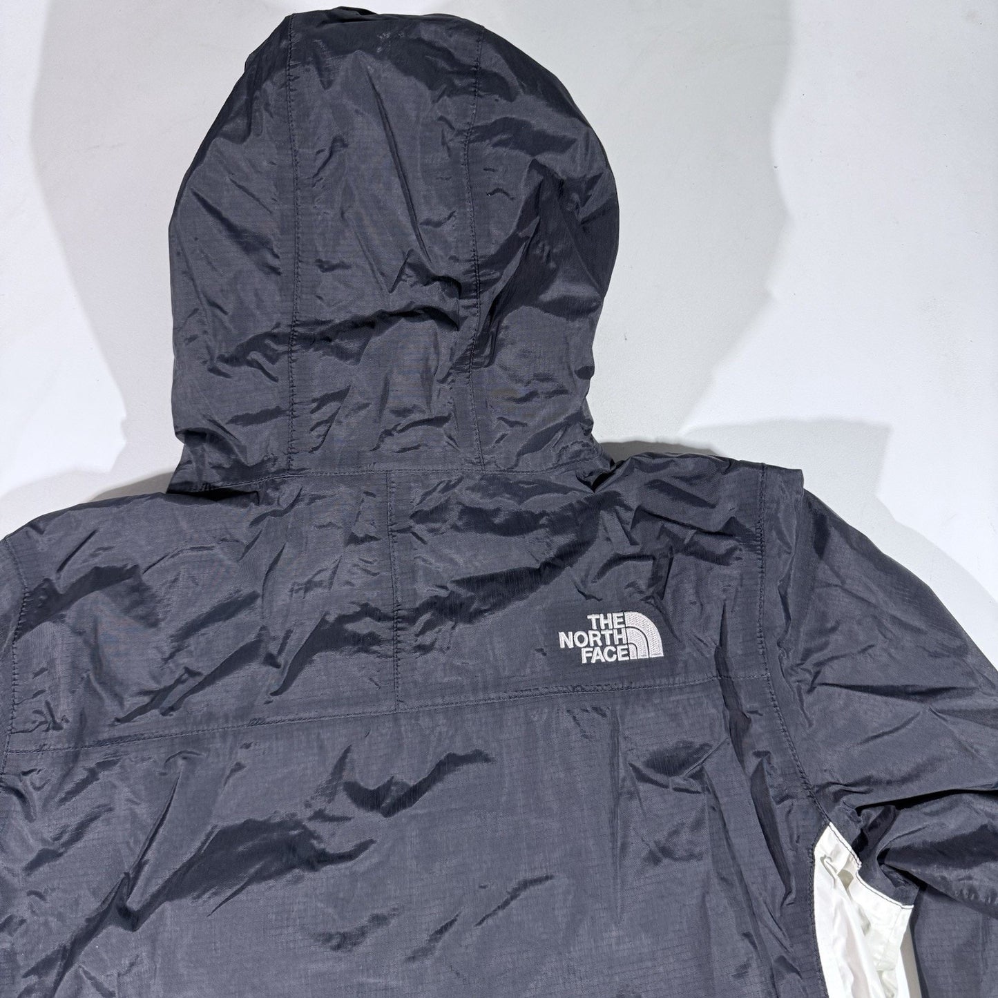 The North Face HyVent Rain Jacket Women XS Black White Hooded Waterproof Venture