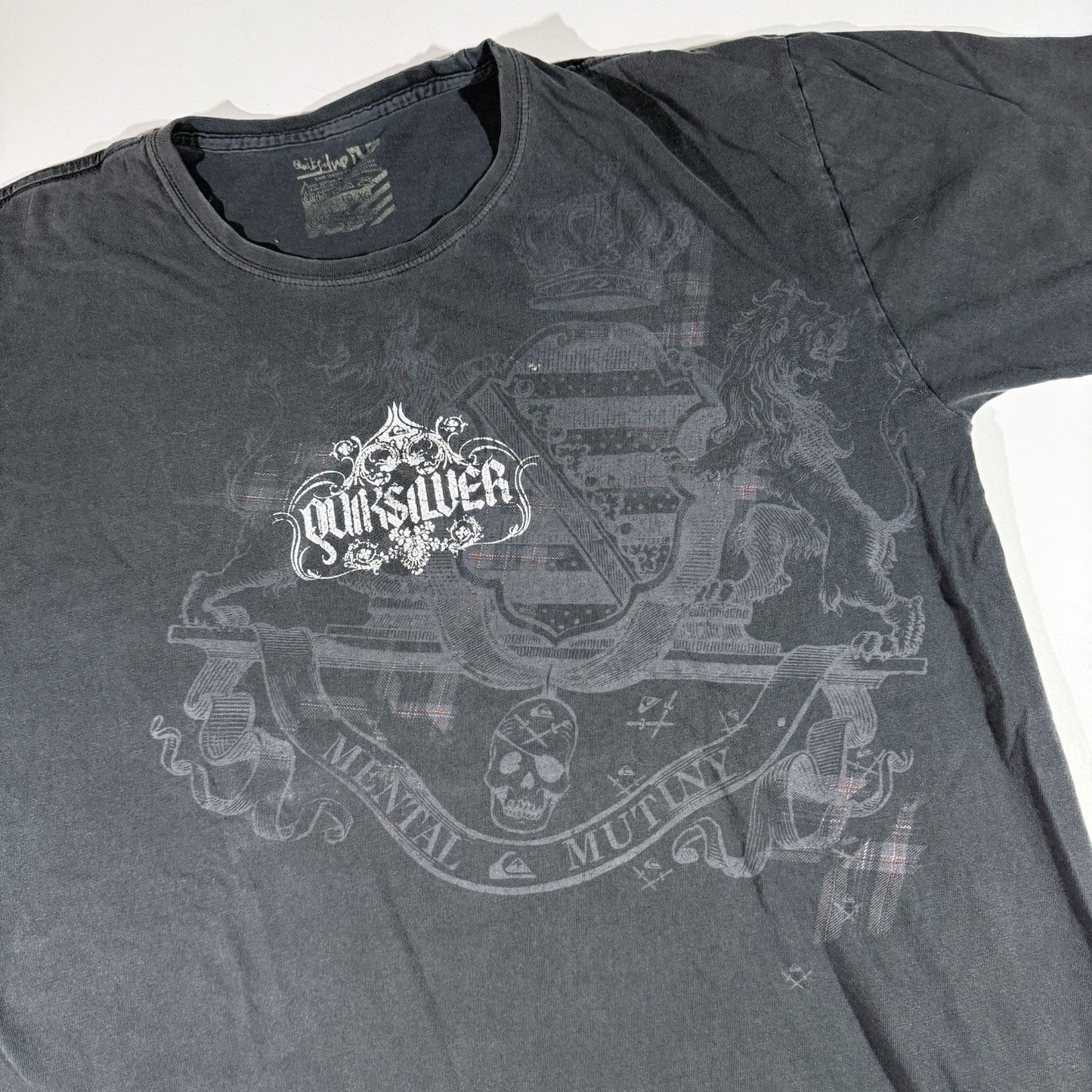 Vintage Y2K Quicksilver Spellout Shirt Size XLarge Black Skate Surf VTG