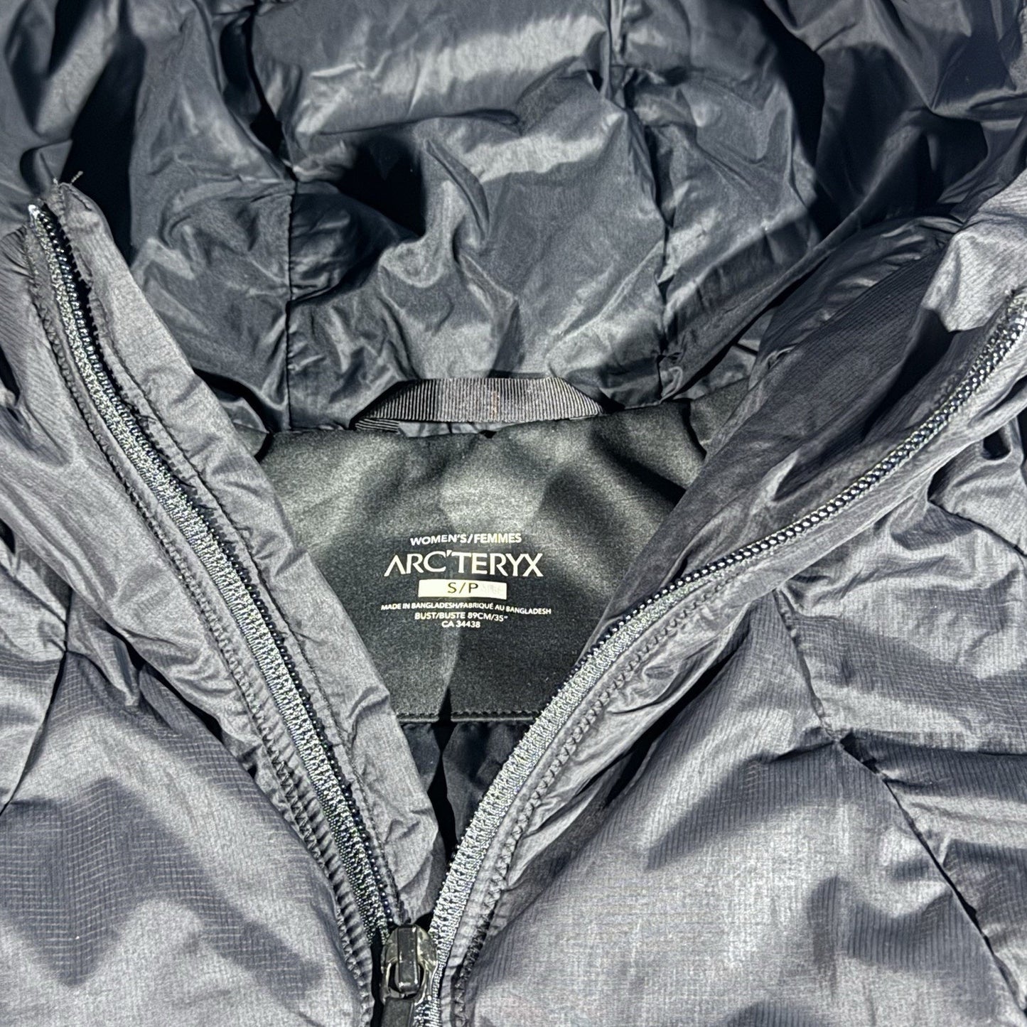 Arc’teryx Jacket Womens Size Small Long Black Puffer Coat Warm Long Sleeve