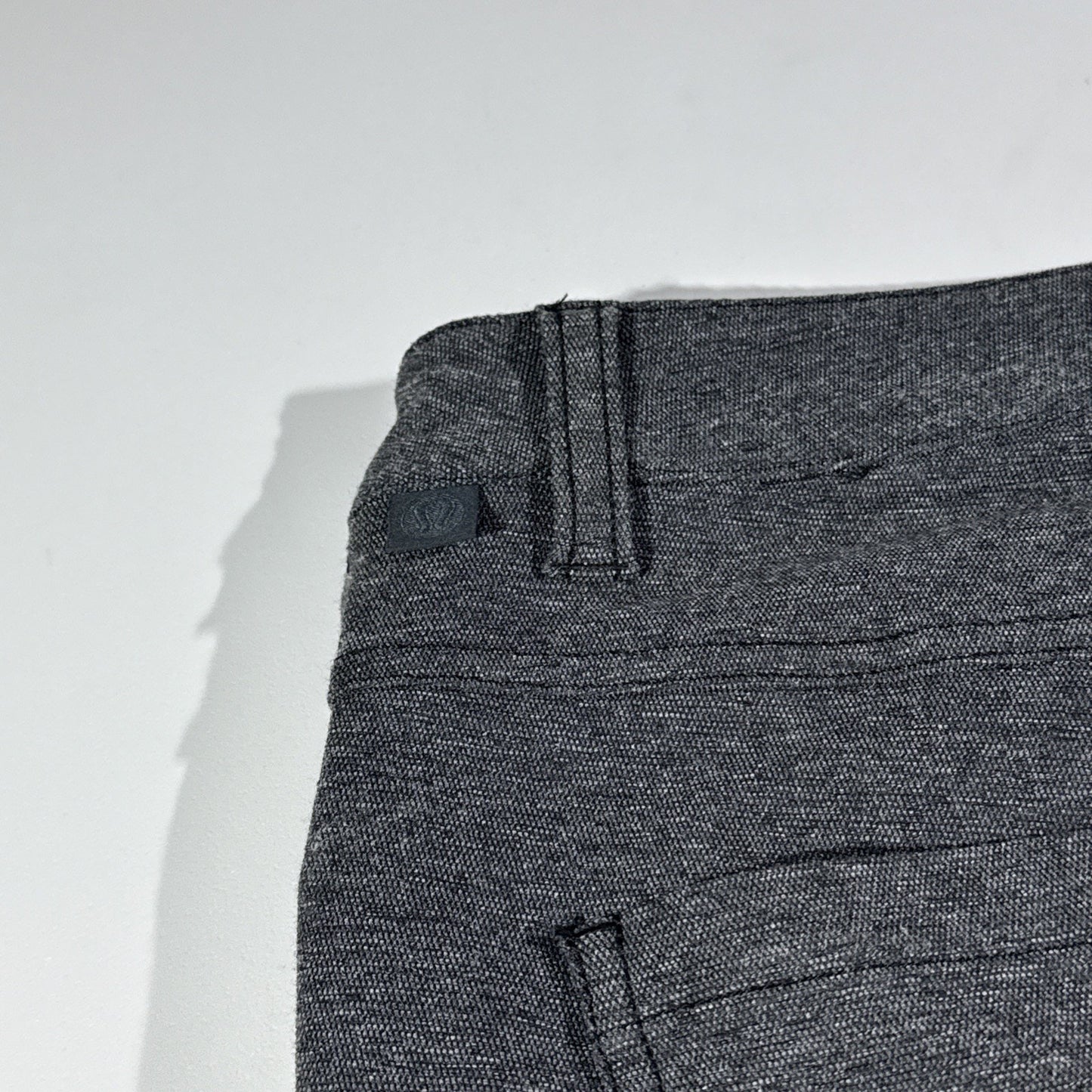 Lululemon ABC Pants Men 33X31 Grey Chino Golf Slim Leg Preppy Office