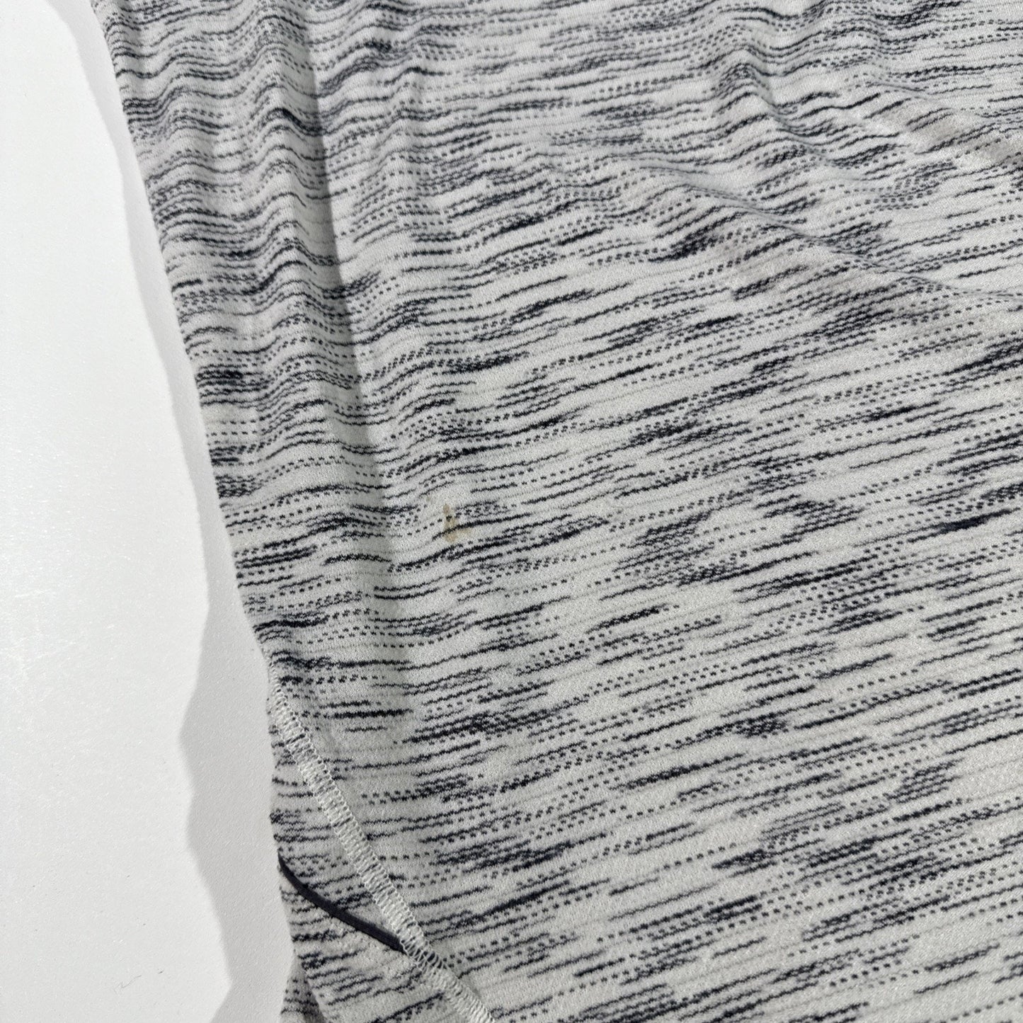 Lululemon Swiftly Tech Short Sleeve 2.0 Gray Heather Seamless Running Shirt Sz 6