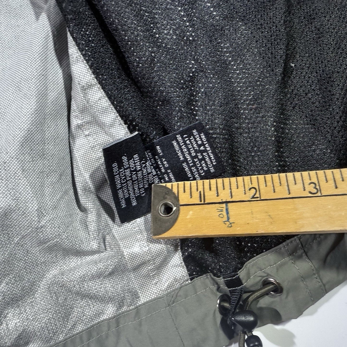 KUHL Saboteur Jacket Men’s Medium Gray Softshell Hooded Water-Resistant