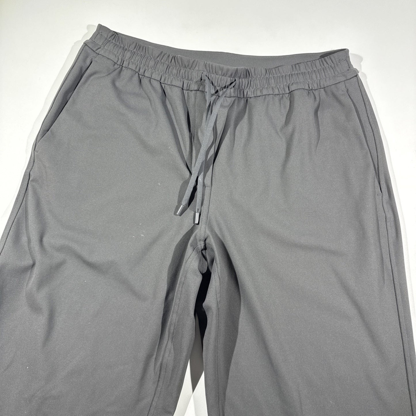Lululemon Straight Leg Mid Rise Pant Luxtreme Gray Size Medium LW5FWWS