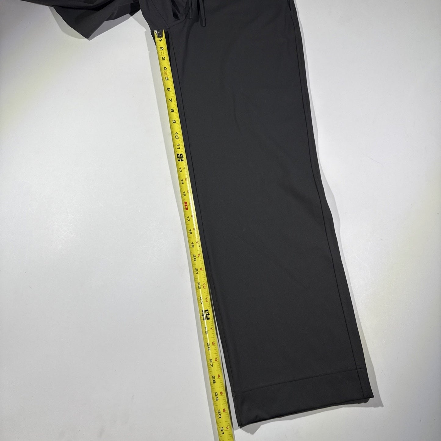 Lululemon Straight Leg Mid Rise Pant Luxtreme Gray Size Medium LW5FWWS