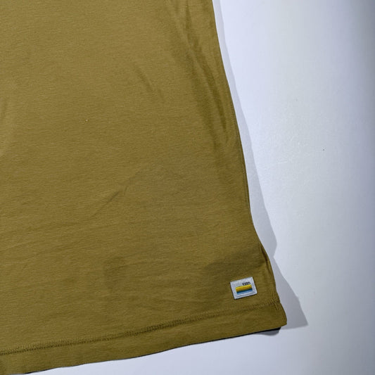 Vuori Strato Tech Tee Shirt Mens 2XL Short Sleeve T-Shirt Stretch V126