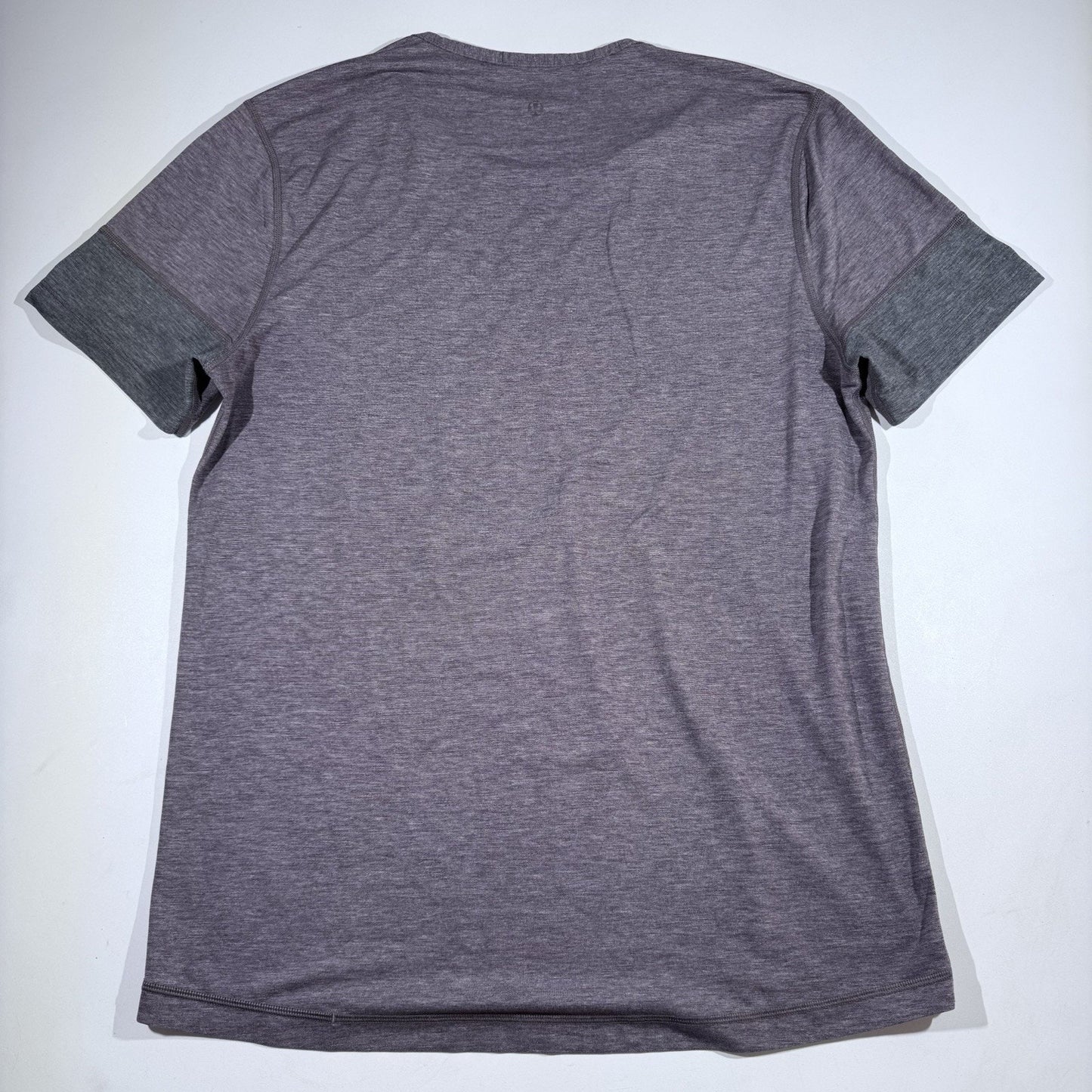 Lululemon Metal Vent Tech Shirt Men’s Medium Purple Heather Short Sleeve