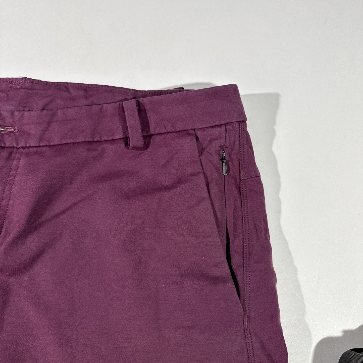 Lululemon Men’s Commission Shorts Size 38 Purple ABC Stretch Casual Chino