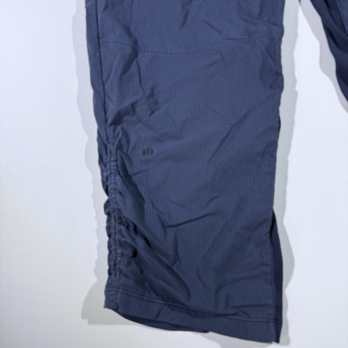 Lululemon Dance Studio Crop Pants Capri Women’s 10 Navy LW6BJBS Ripstop