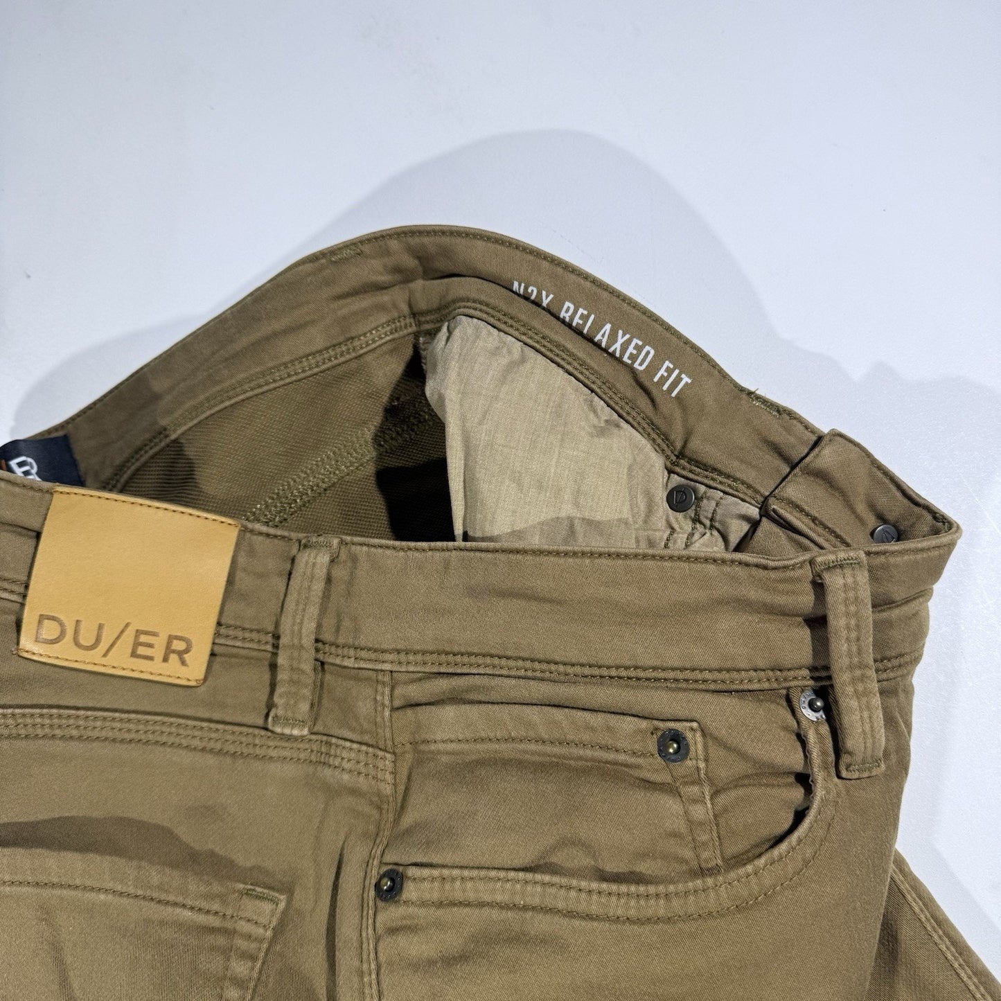 Duer DU/ER N2X Pants Men's 30x32 Brown Performance Denim Relaxed Fit Khakis