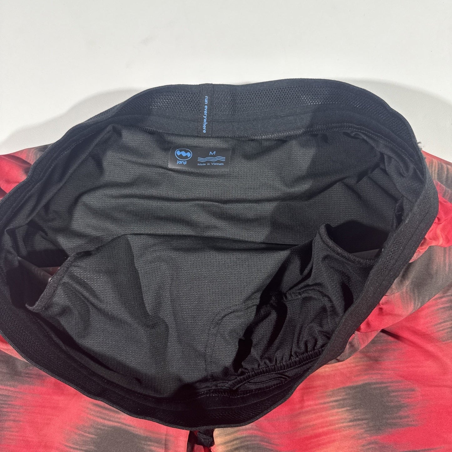 Janji 6” AFO Middle Running Shorts Men’s Medium Red Black Tie Dye Lightweight