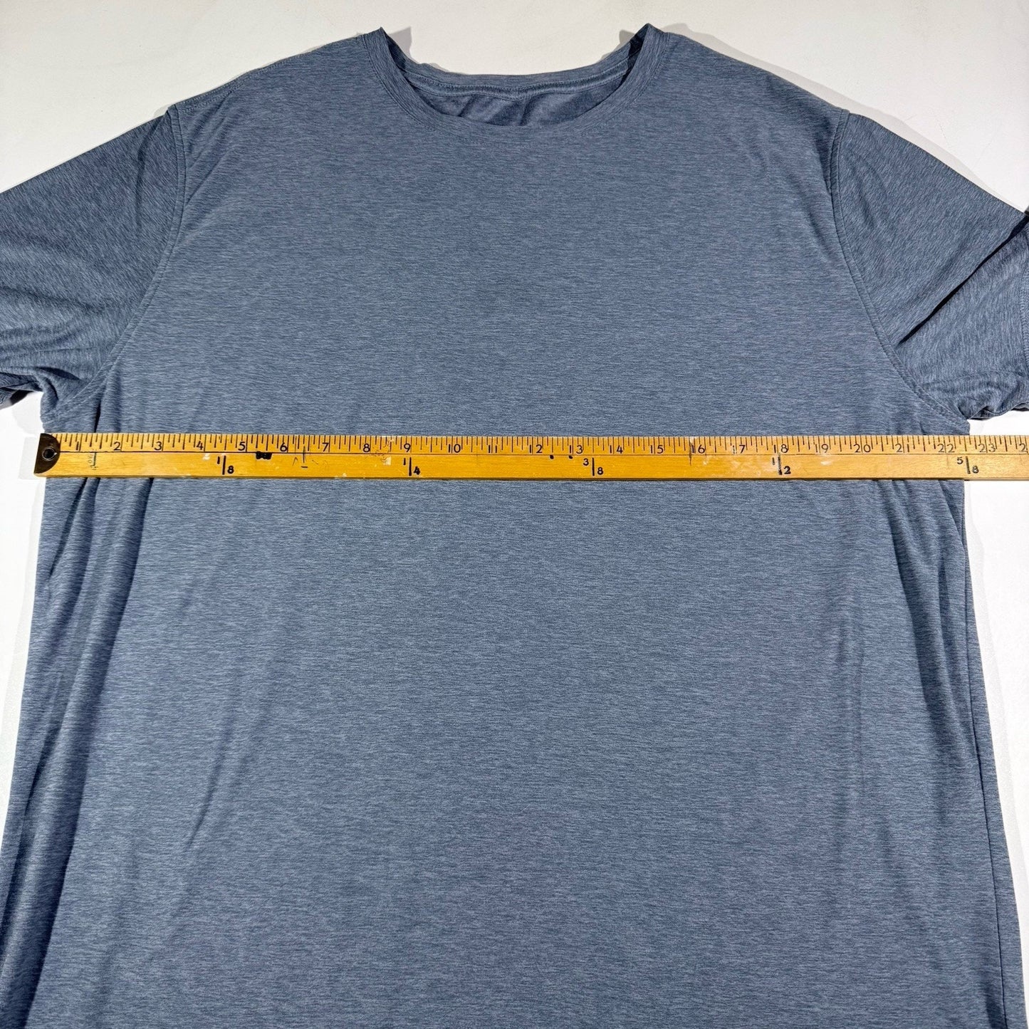 Vuori Strato Tech Tee Shirt Mens XL Blue Short Sleeve T-Shirt Stretch V126