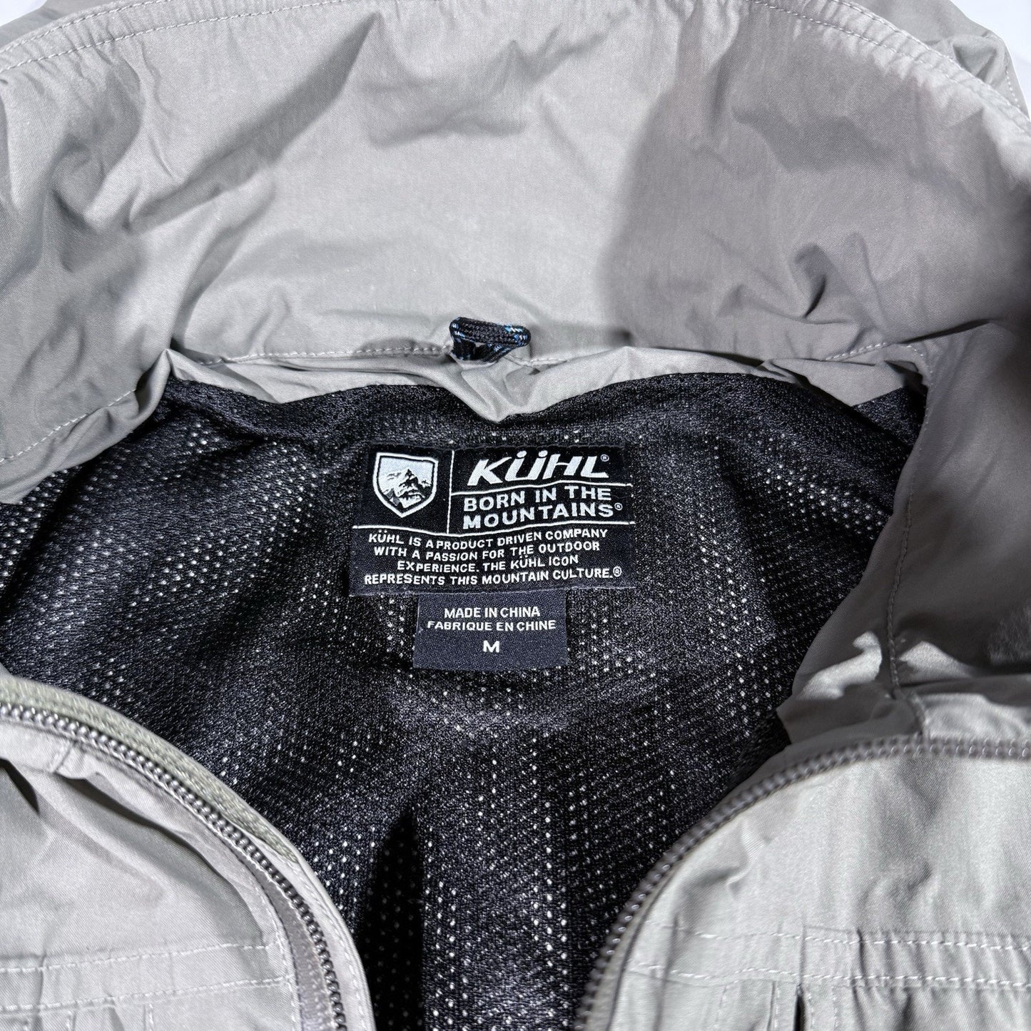 KUHL Saboteur Jacket Men’s Medium Gray Softshell Hooded Water-Resistant